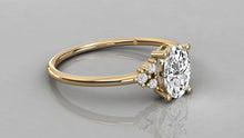 Charger l'image dans la galerie, Bague personnalisable avec au centre une pierre Ovale