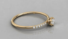 Charger l'image dans la galerie, Bague style solitaire avec pierres sur les épaules