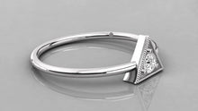 Charger l'image dans la galerie, Bague de type solitaire en forme de triangle personnalisable